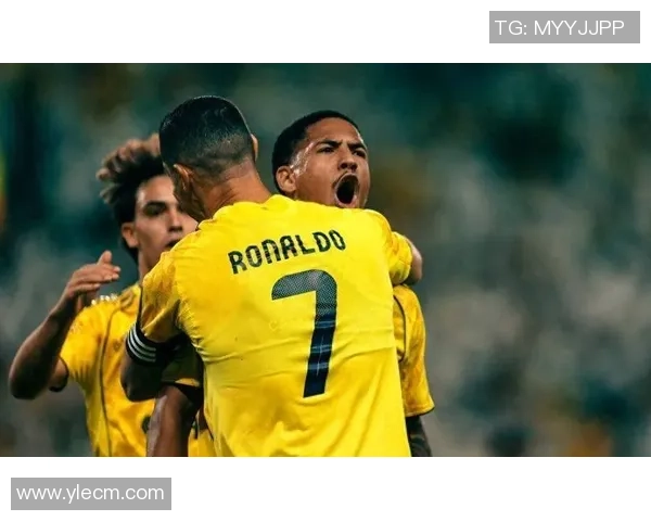 一场1-2让C罗输给本泽马，5射门0进球，惨遭筛选，又无缘一项冠军